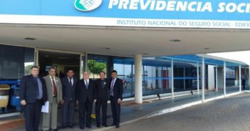 Os vereadores e o Prefeito, participaram de reunião com o Senador Flexa Ribeiro e o Presidente do INSS, inauguração prevista para o mês de outubro