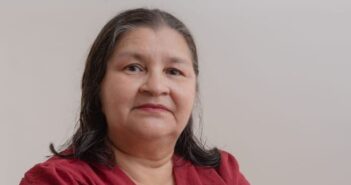 SEGUNDA SECRETÁRIA  ASSUME A PRESIDÊNCIA DA CÂMARA MUNICIPAL